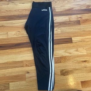 Black Adidas 7/8 leggings